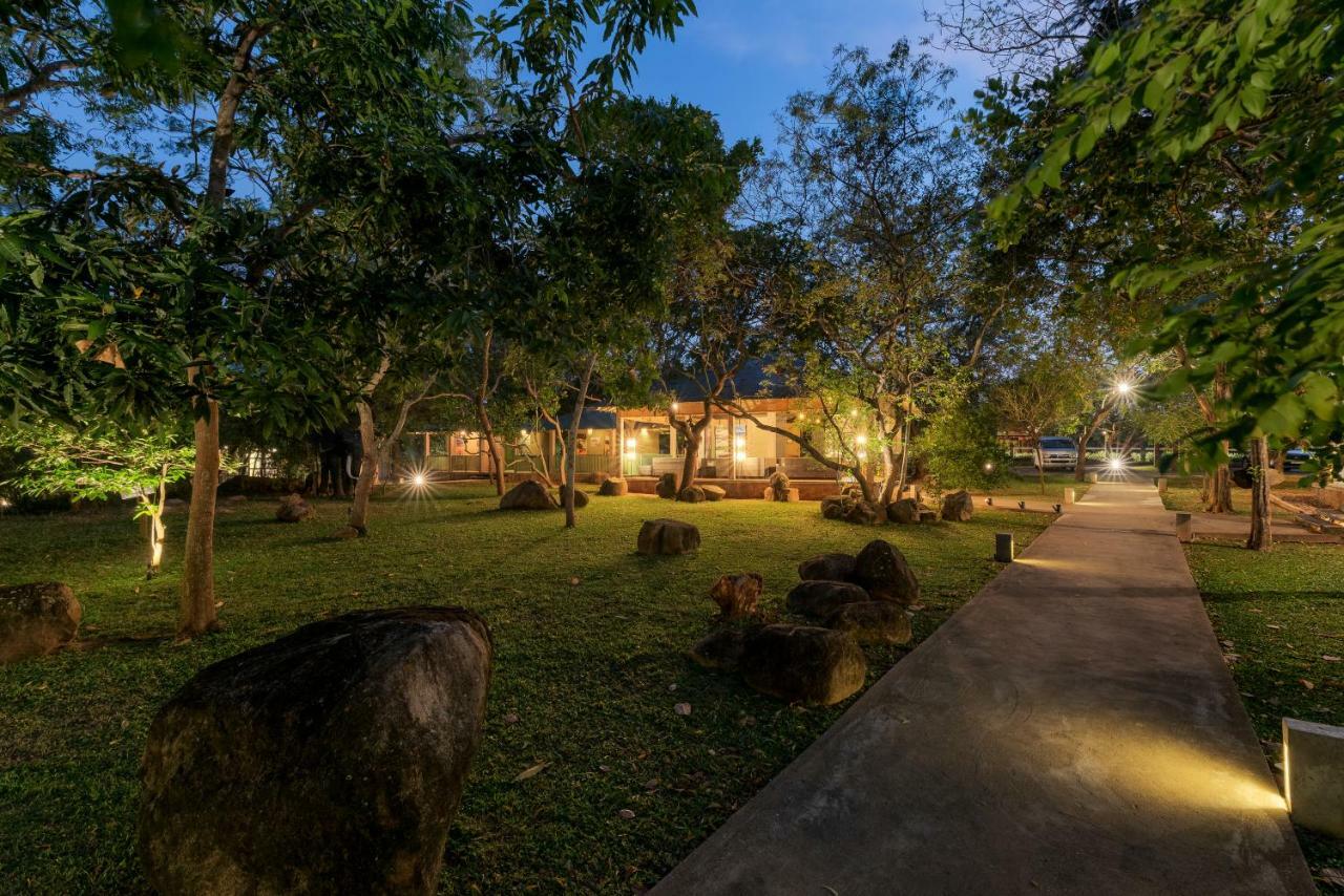 Hotel Elephant Reach Yala Buitenkant foto